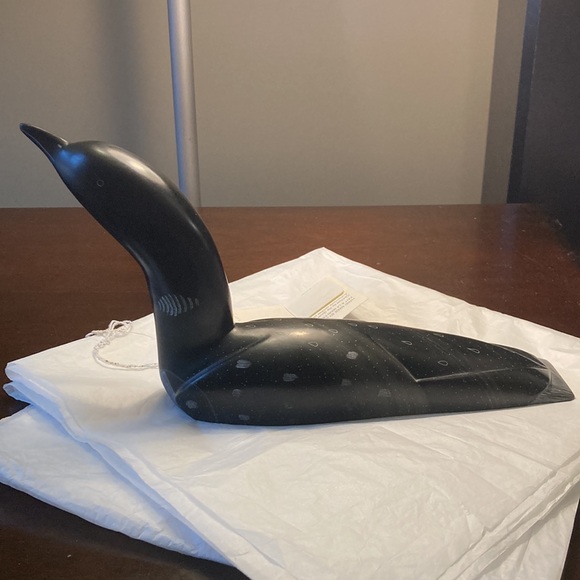 Large Loon Soapstone Inuit Art Sculpture Hand
Carved by Joanaasie Udluarsk 1996 - Picture 4 of 15